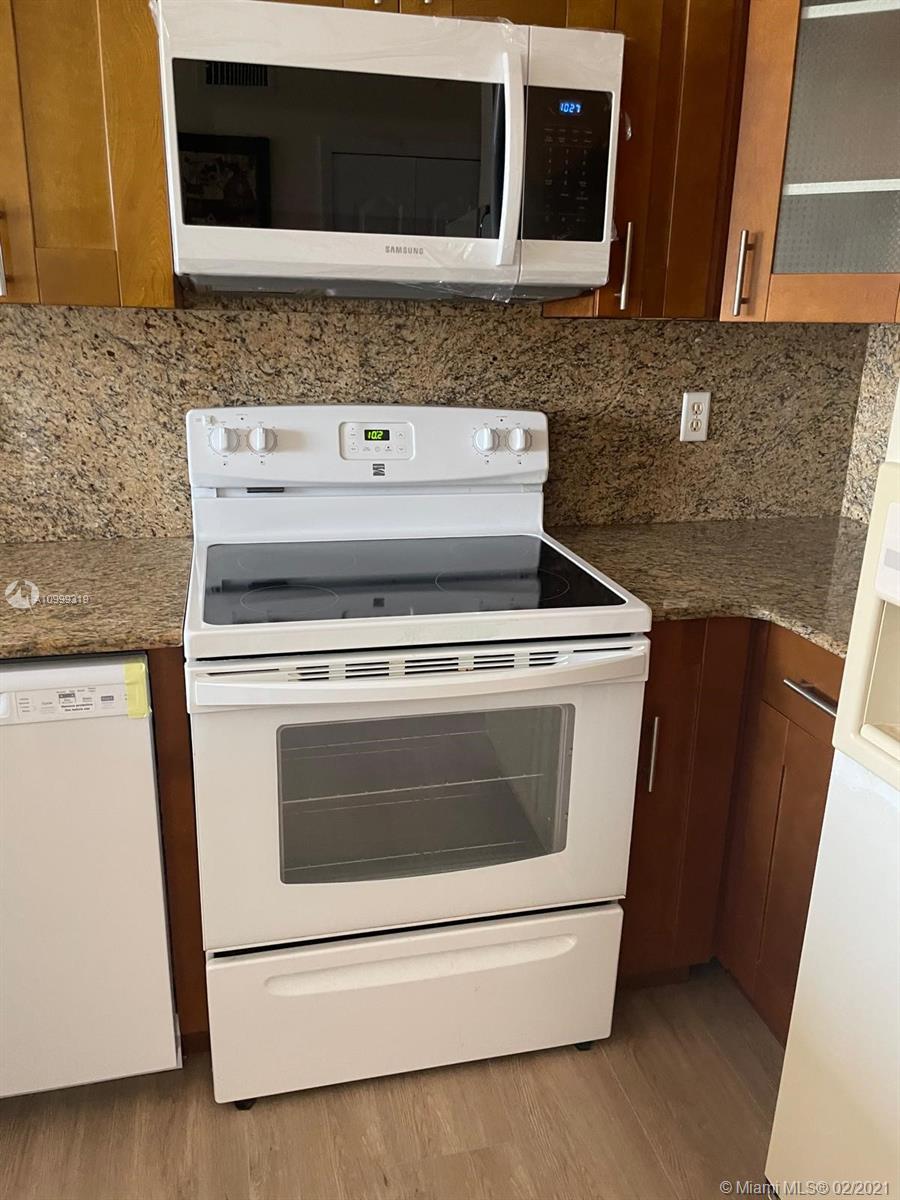 Flagami Miami, FL 33126 - Photo 16 of 20