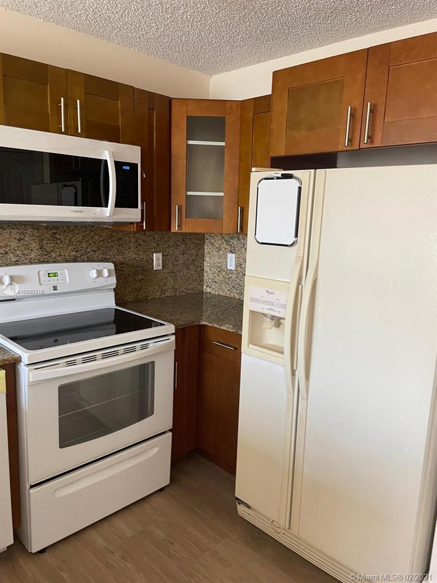 Flagami Miami, FL 33126 - Photo 18 of 20