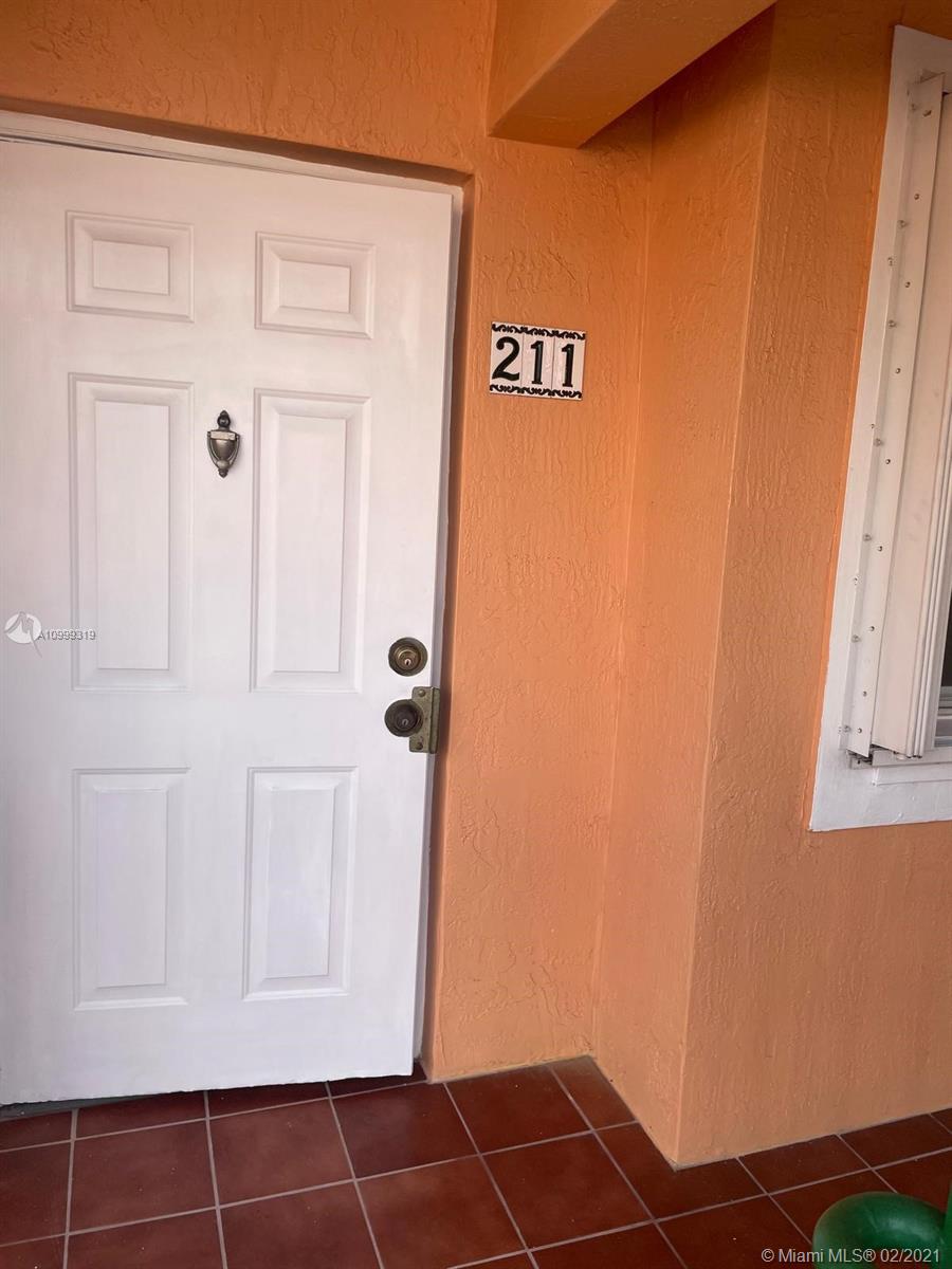 Flagami Miami, FL 33126 - Photo 4 of 20