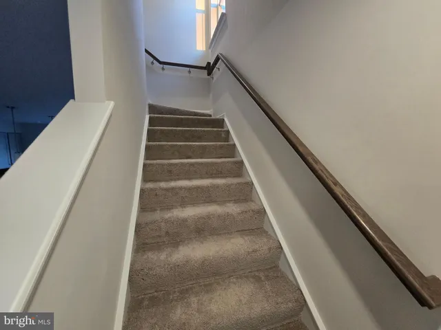 $2,050 | 1344 Red Clover Lane, Ranson, WV 25438