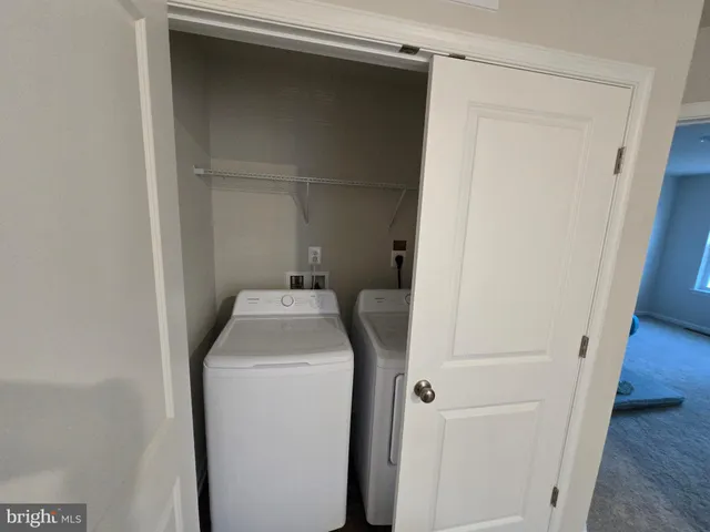 $2,050 | 1344 Red Clover Lane, Ranson, WV 25438