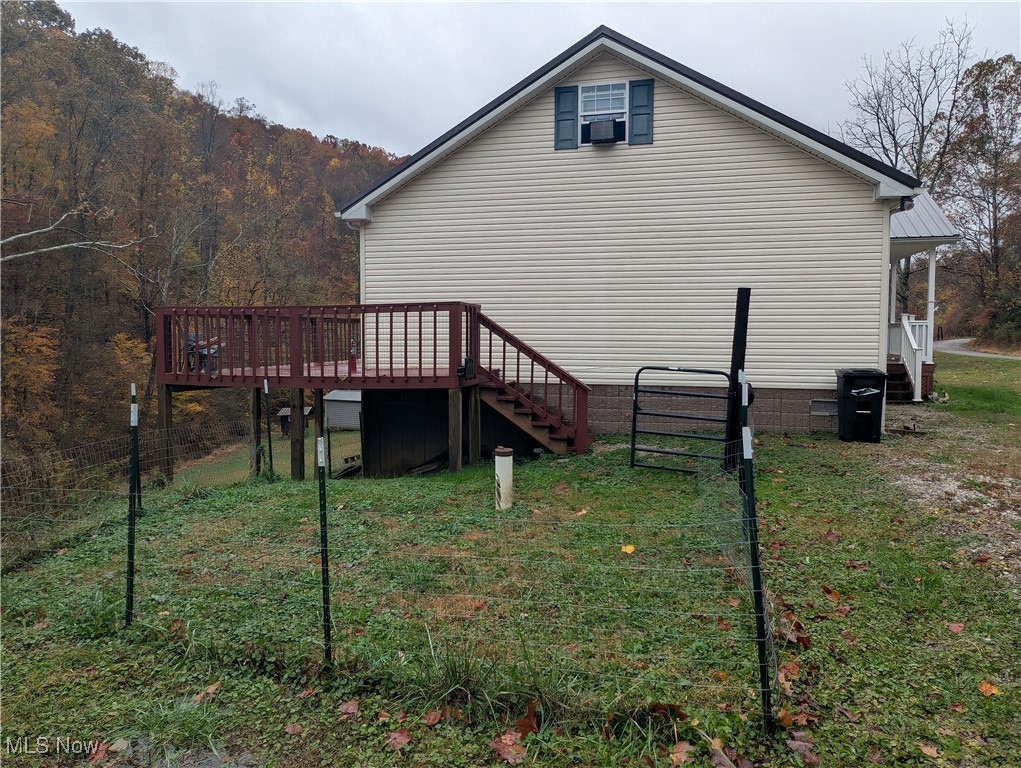 98 Trace Road Newton, WV 25266 - Photo 4 of 47
