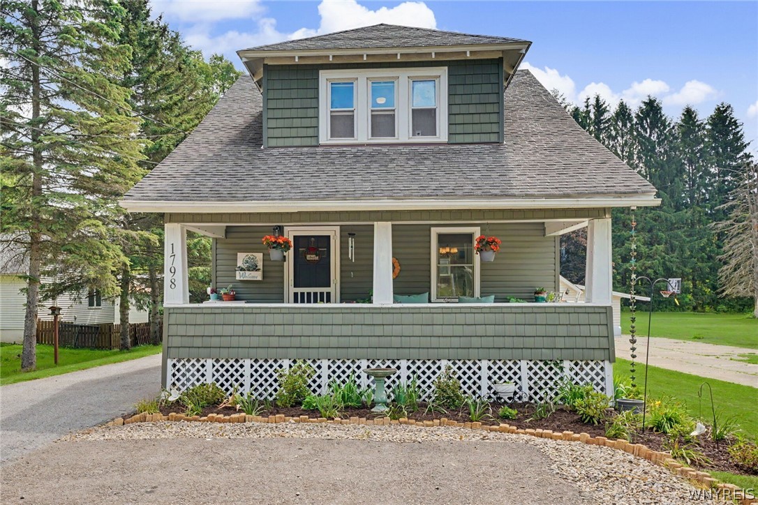 1798 Davis Road West Falls, NY 14170 - Photo 1 of 33 Front