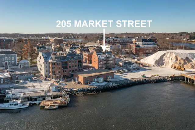 $3,350 | 205 Market Street, Unit 5, Portsmouth, NH 03801
