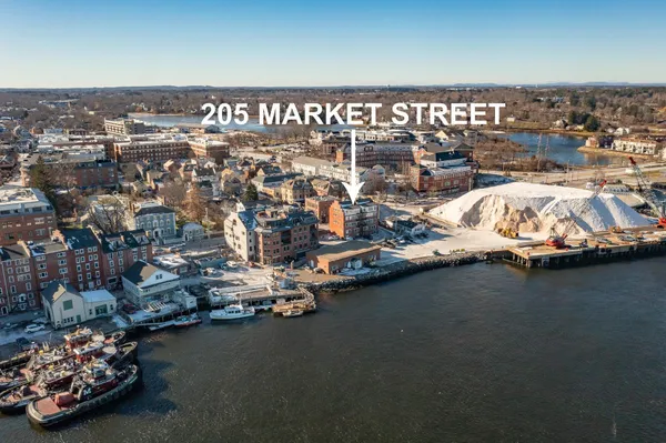 $3,350 | 205 Market Street, Unit 5, Portsmouth, NH 03801