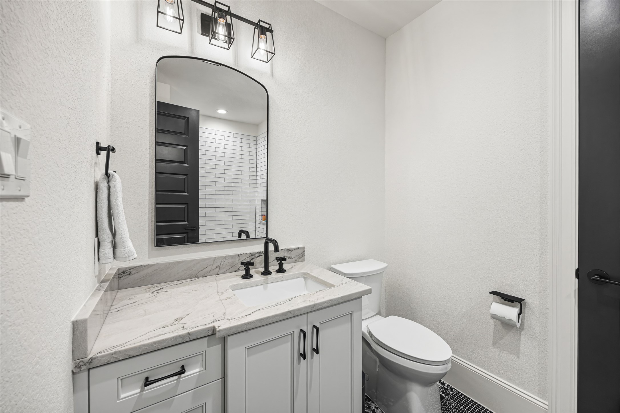 19314 Chateau Ridge Court Tomball, TX 77377 - Photo 31 of 50 Bathroom #3
