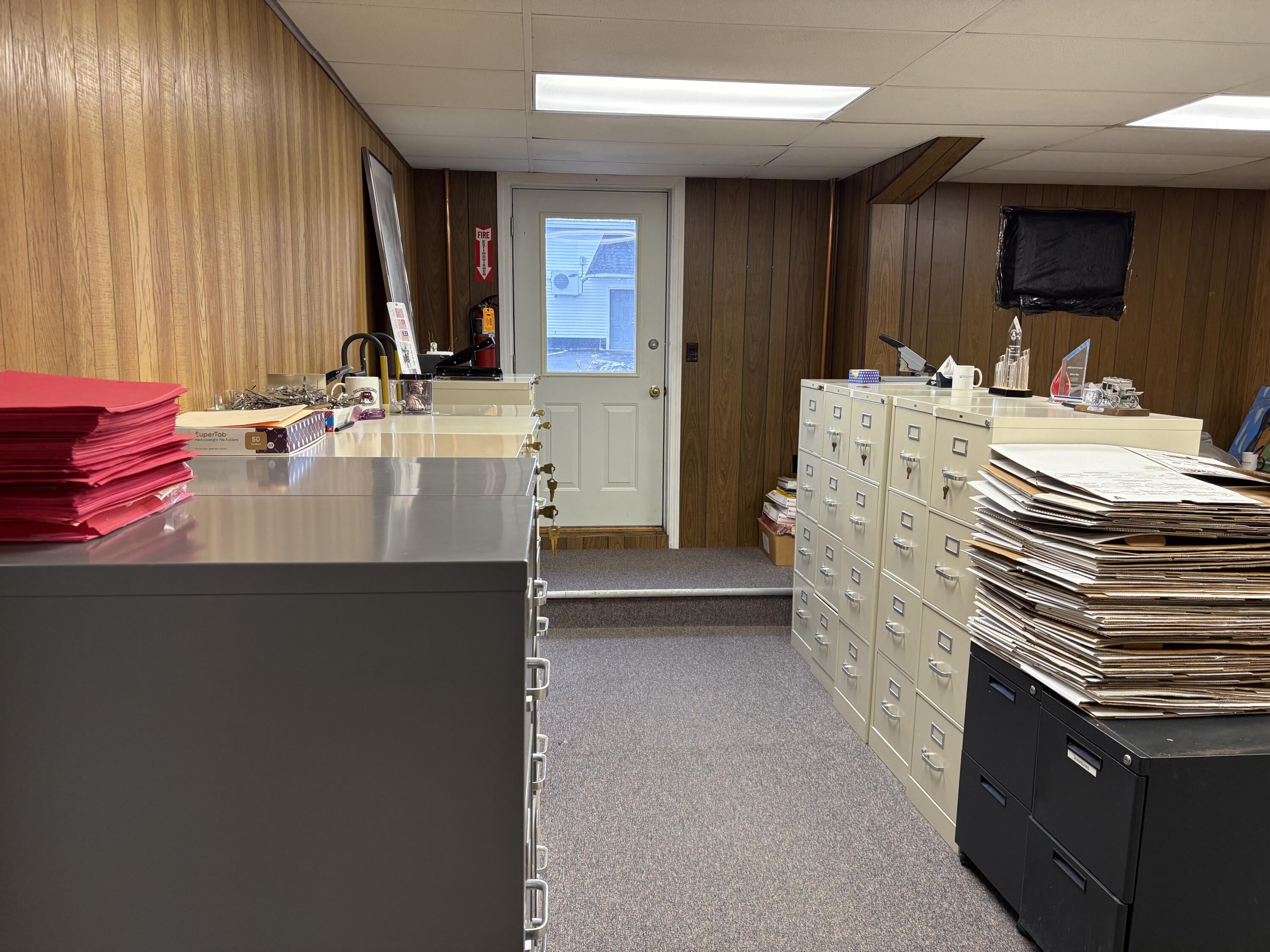 562 Main Street Caribou, ME 04736 - Photo 12 of 19 562 Main Street Caribou 2025 (9)