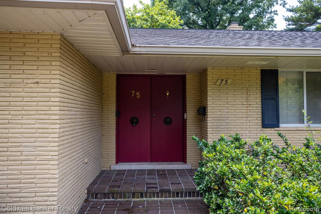 75 Shoreham Road Grosse Pointe Shores, MI 48236 - Photo 4 of 39