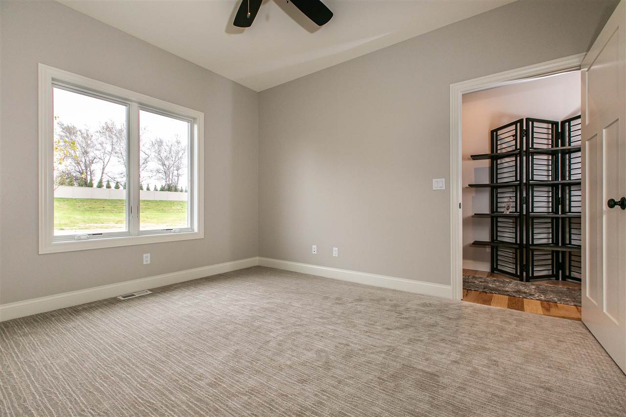 1492 Autumn Ridge Lane Dubuque, IA 52003 - Photo 19 of 25 Gallery Image 19