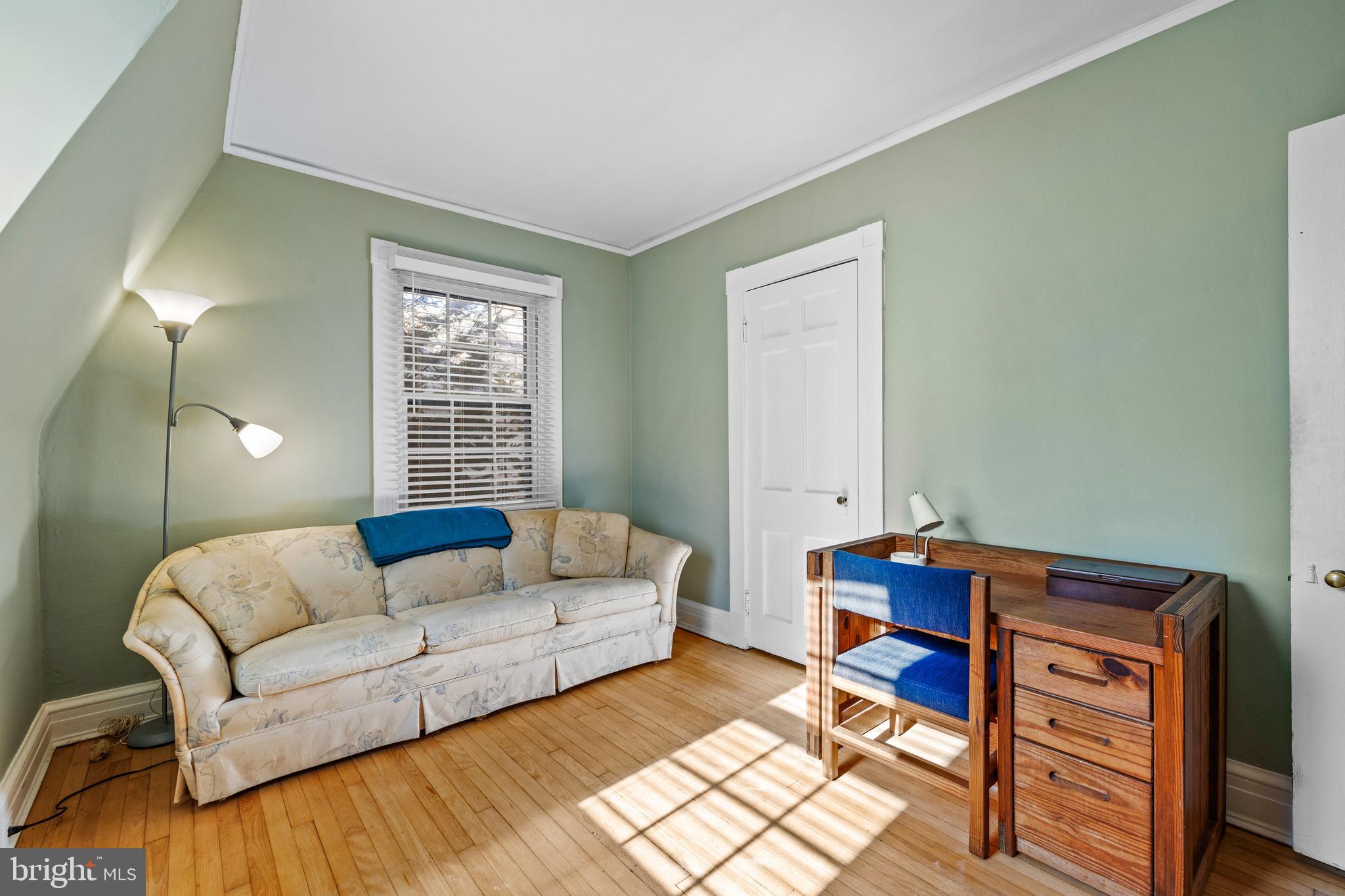 327 Broxton Road Baltimore, MD 21212 - Photo 24 of 47 Bedroom 1