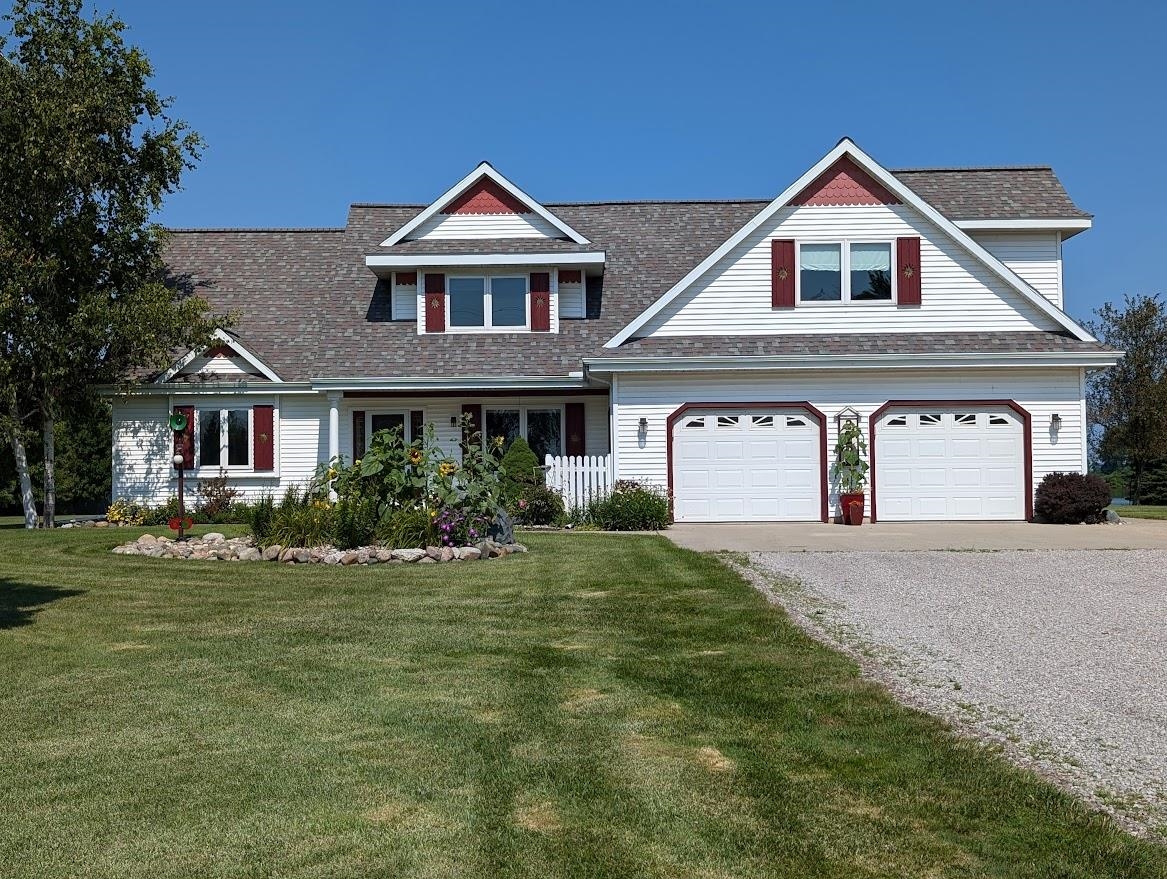 2750 Fraser Road Kawkawlin, MI 48631 - Photo 1 of 51