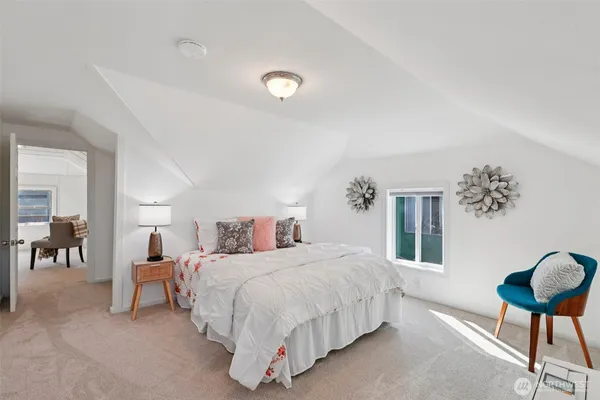 $899,999 | 3414 15th Avenue South, Seattle, WA 98144