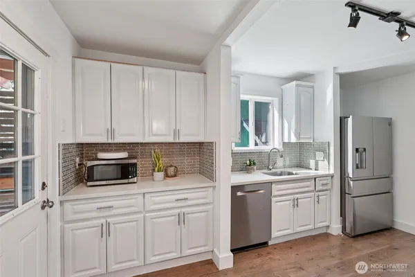 $899,999 | 3414 15th Avenue South, Seattle, WA 98144