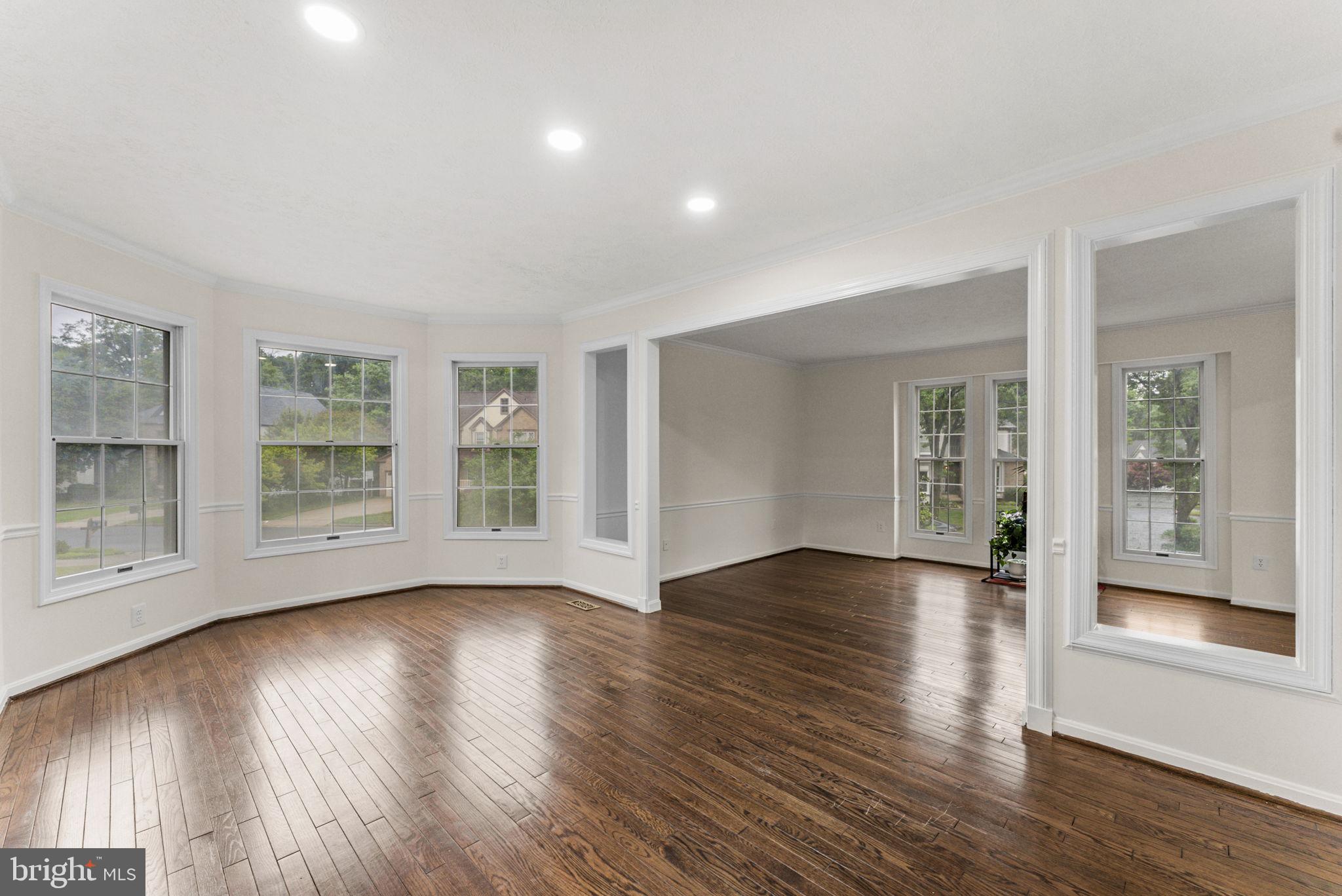 36 Rutherford Circle Sterling, VA 20165 - Photo 2 of 85