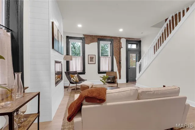 $225,000 | 3442 Pennsylvania Avenue, St. Louis, MO 63118