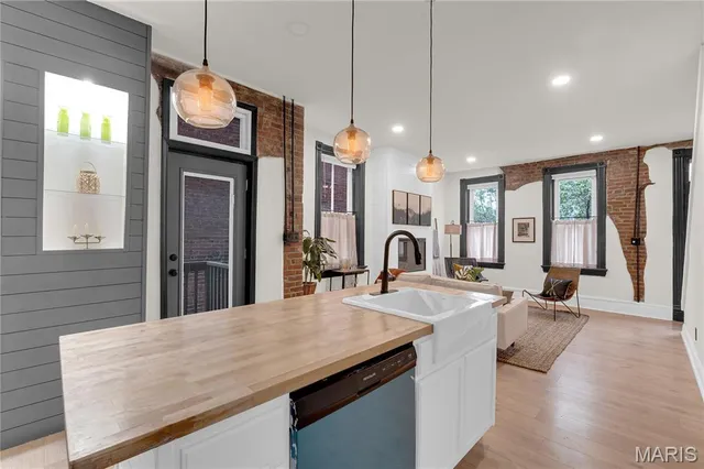 $225,000 | 3442 Pennsylvania Avenue, St. Louis, MO 63118