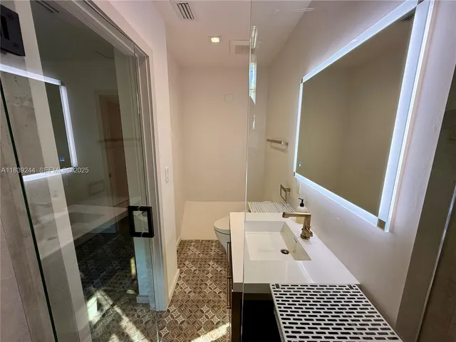 a close view of sink