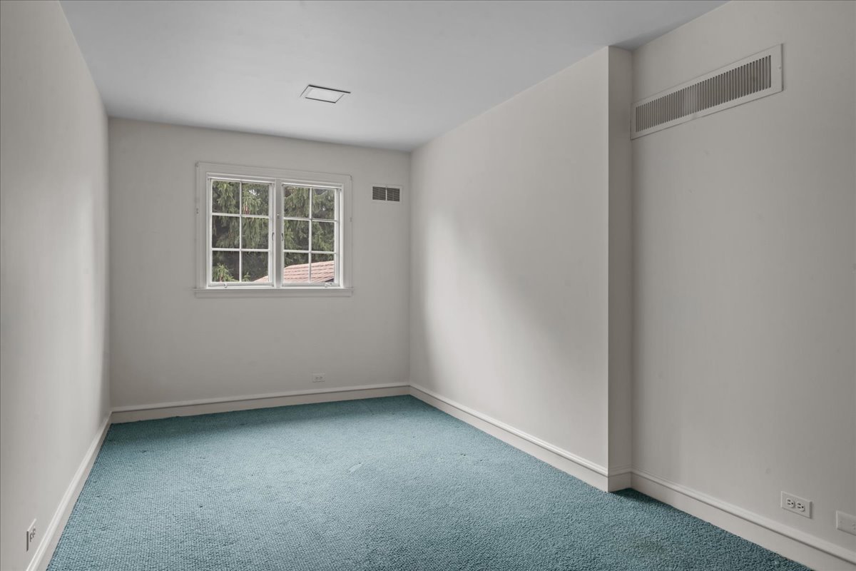 64 Locust Road Winnetka, IL 60093 - Photo 34 of 50 Gallery Image 34