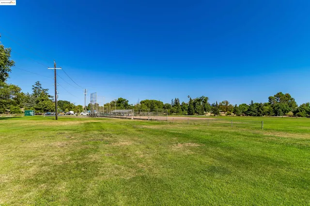 $330,000 | 2059 Olivera Road, Unit B, Concord, CA 94520