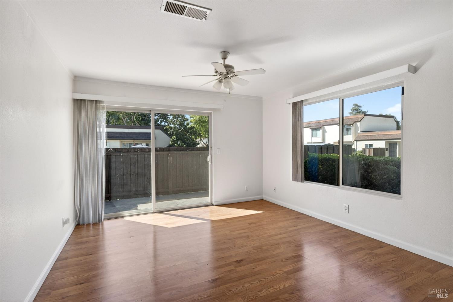 1834 Primavera Drive Santa Rosa, CA 95409 - Photo 13 of 44 Living room