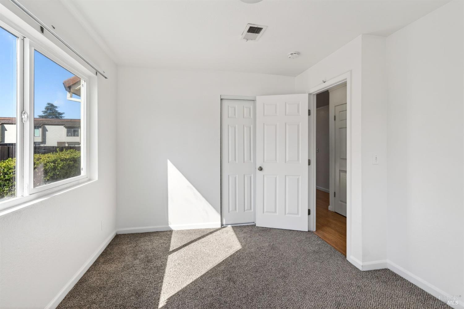 1834 Primavera Drive Santa Rosa, CA 95409 - Photo 29 of 44 Bedroom 2
