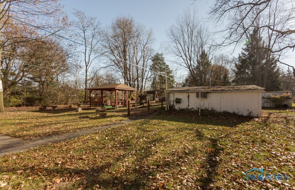 1051 Farnsworth Road Waterville, OH 43566 - Photo 29 of 36 Gallery Image 29