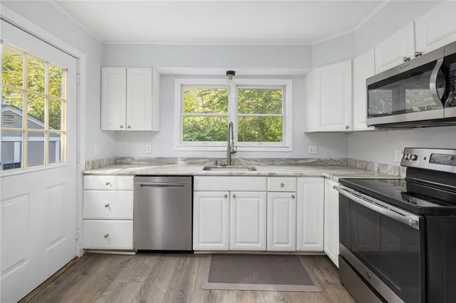 $499,900 | 41 Spadina Avenue, Warwick, RI 02889