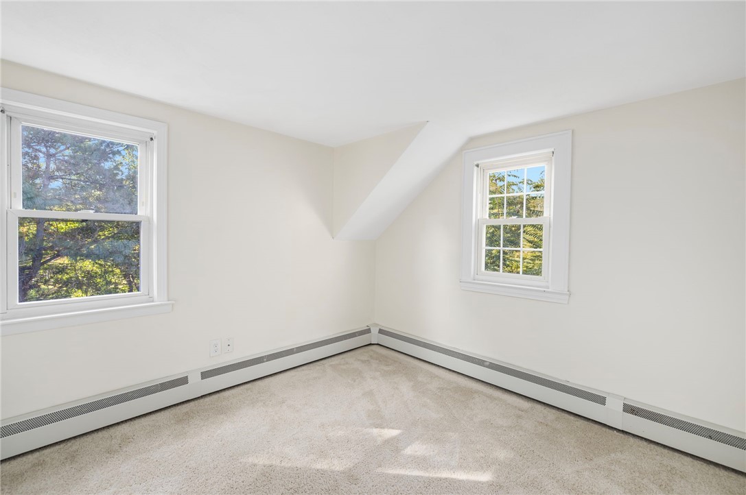 41 Spadina Avenue Warwick, RI 02889 - Photo 27 of 41