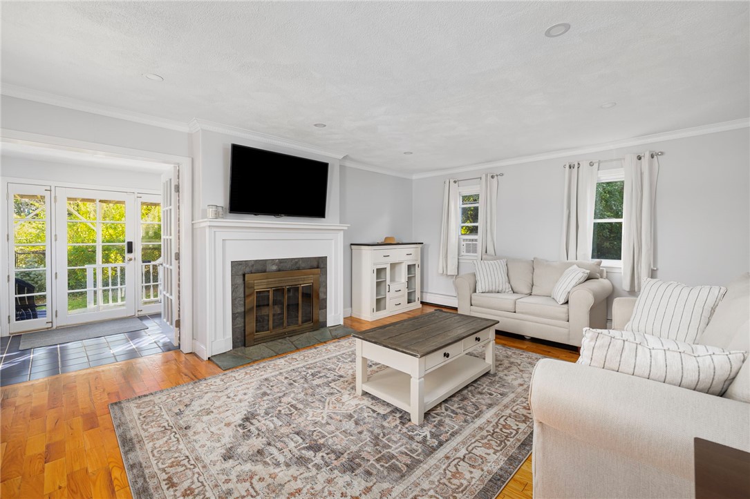 41 Spadina Avenue Warwick, RI 02889 - Photo 7 of 41