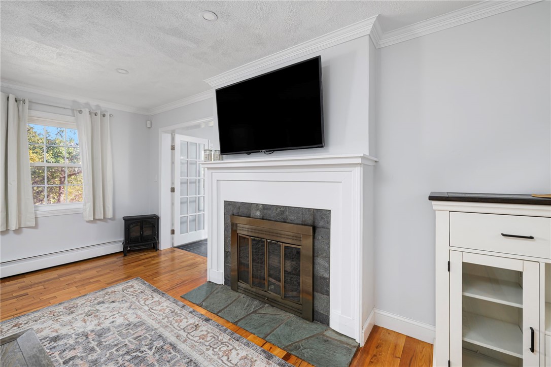 41 Spadina Avenue Warwick, RI 02889 - Photo 9 of 41