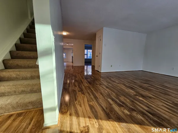 $2,200 | 48 Wellington Drive, Unit 48, Farmington, CT 06032