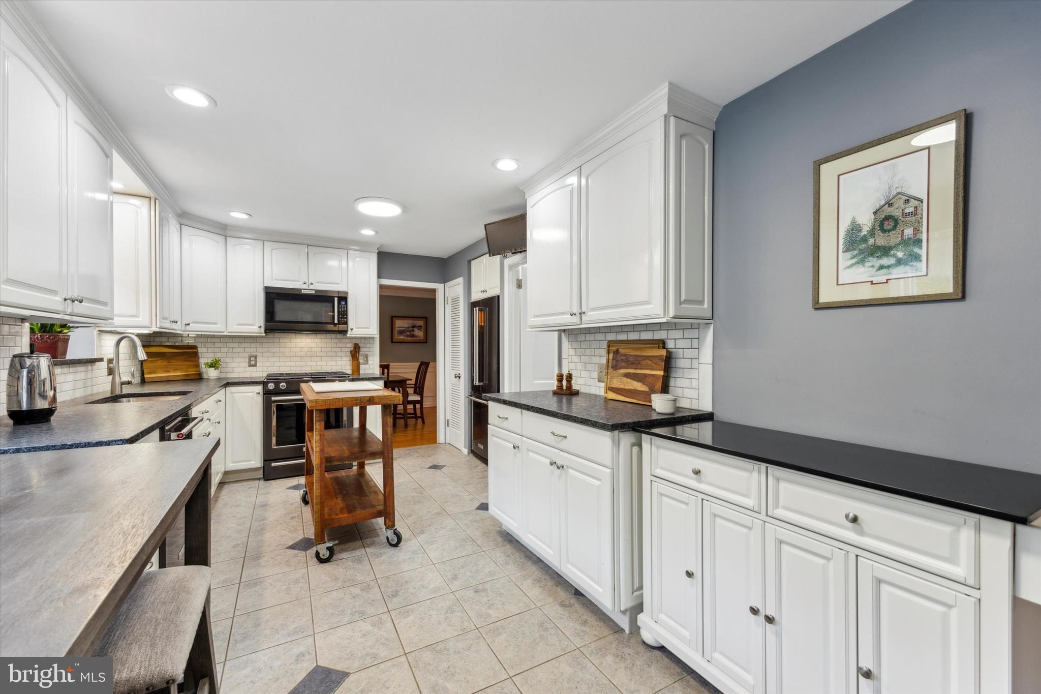 305 Ponds Edge Road West Chester, PA 19382 - Photo 14 of 66 Gallery Image 14