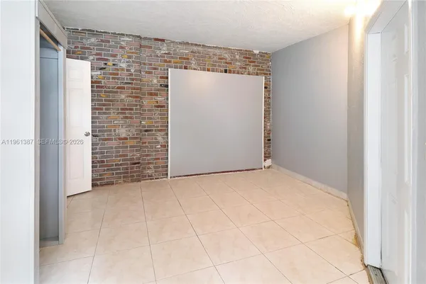 $4,200 | 3241 Northwest 40th Street, Lauderdale Lakes, FL 33309