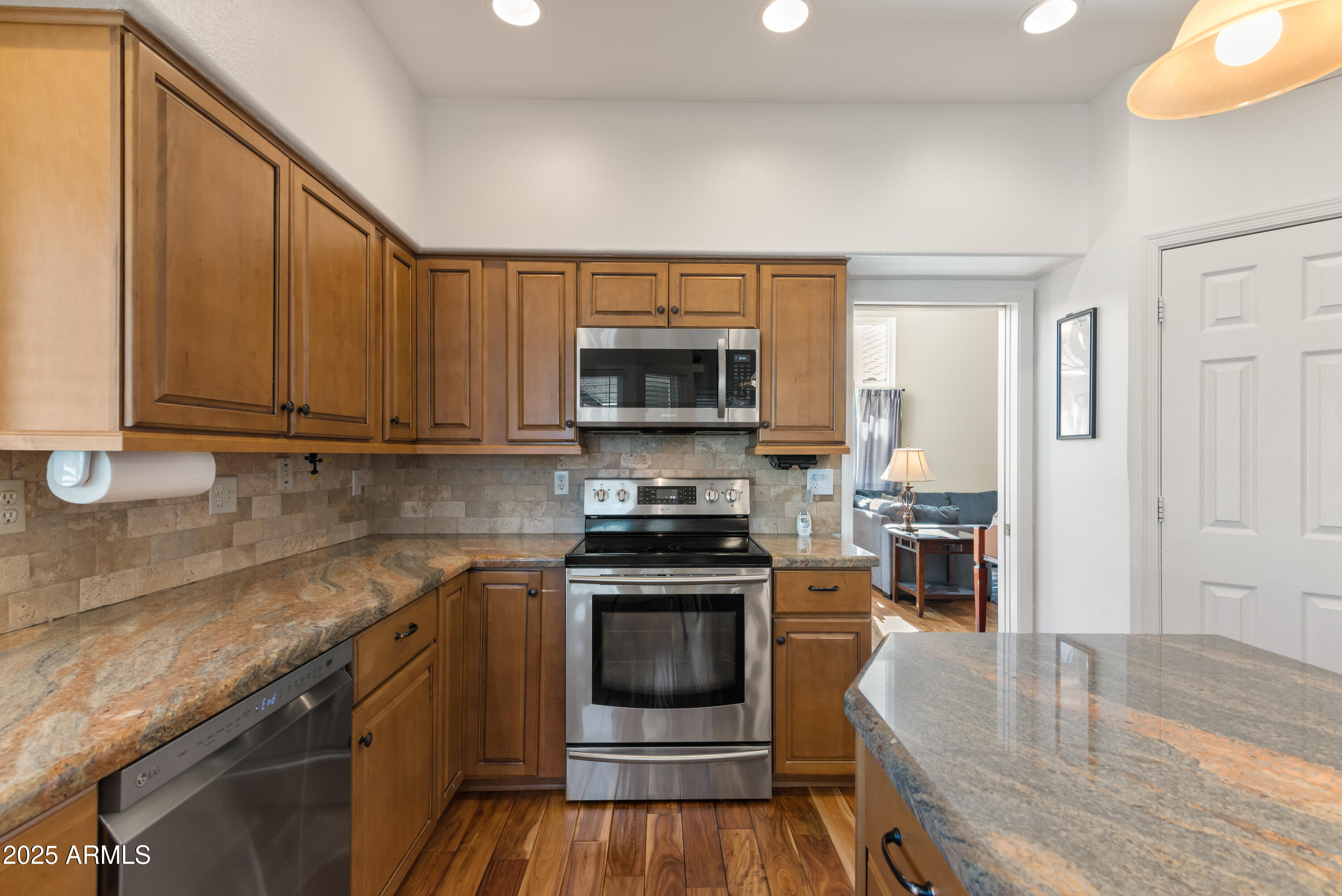 162 West El Freda Road Tempe, AZ 85284 - Photo 23 of 53 16_162 w el freda-13