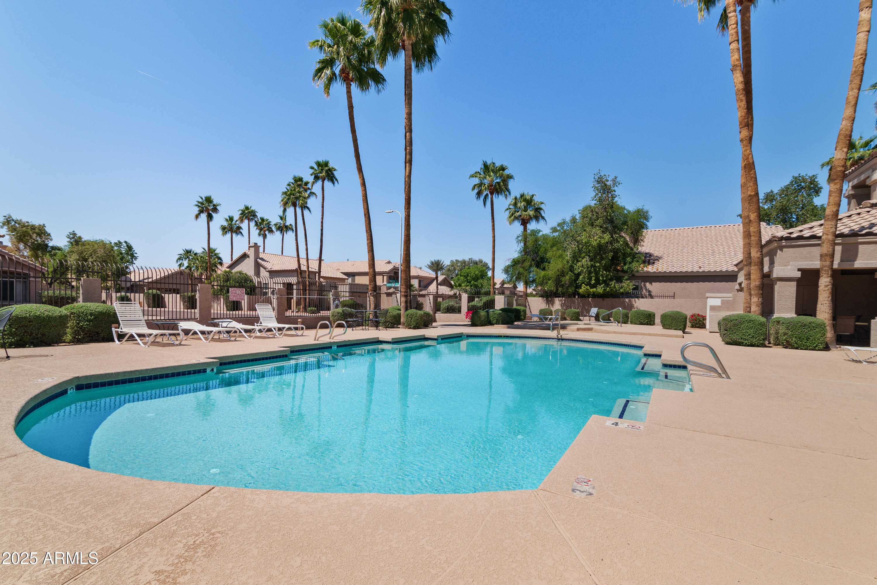 162 West El Freda Road Tempe, AZ 85284 - Photo 44 of 53 49_162 w el freda-46