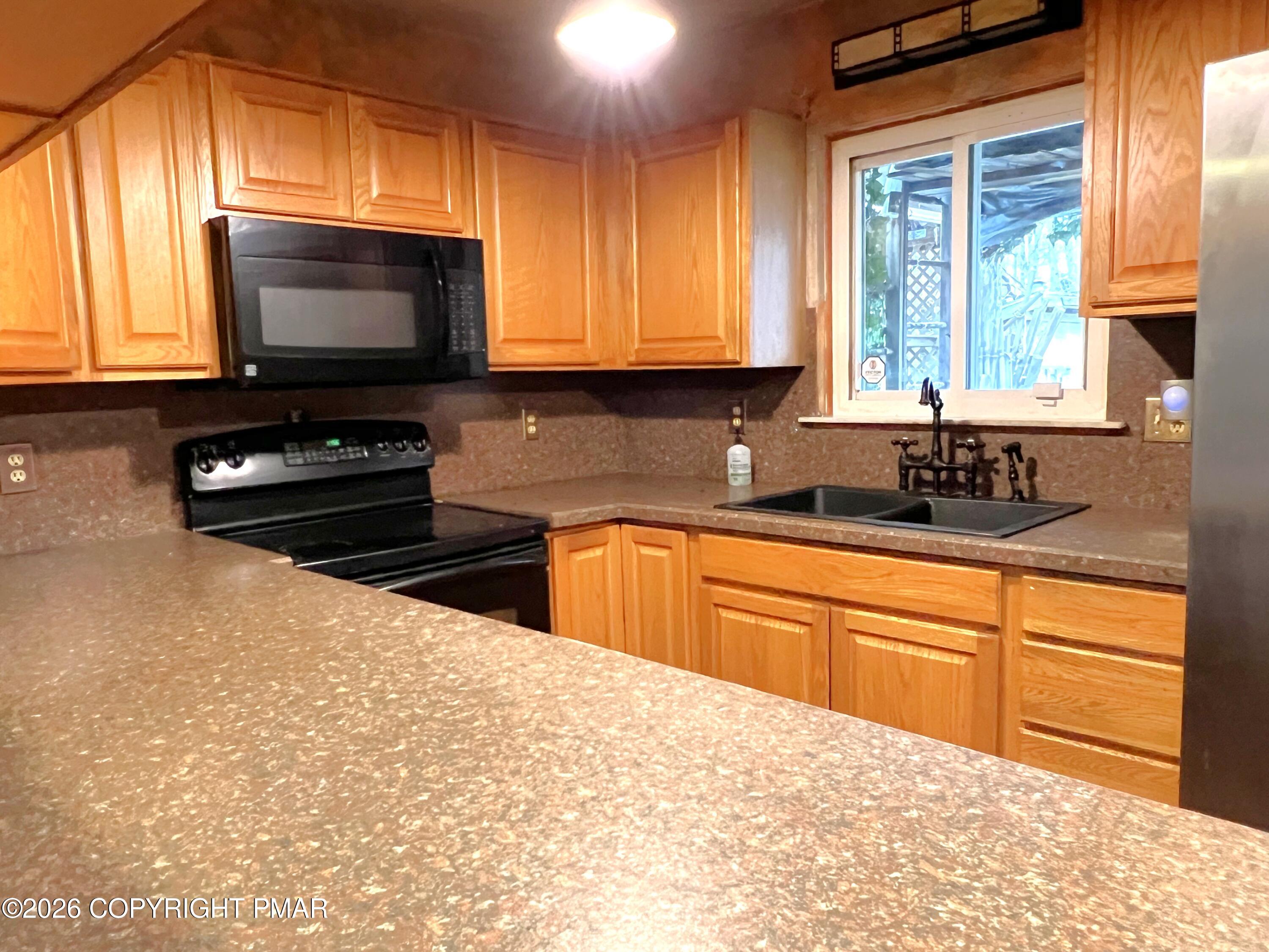 152 Fairview Avenue Mount Pocono, PA 18344 - Photo 11 of 27 Photo Mar 19 2026, 9 58 00 AM