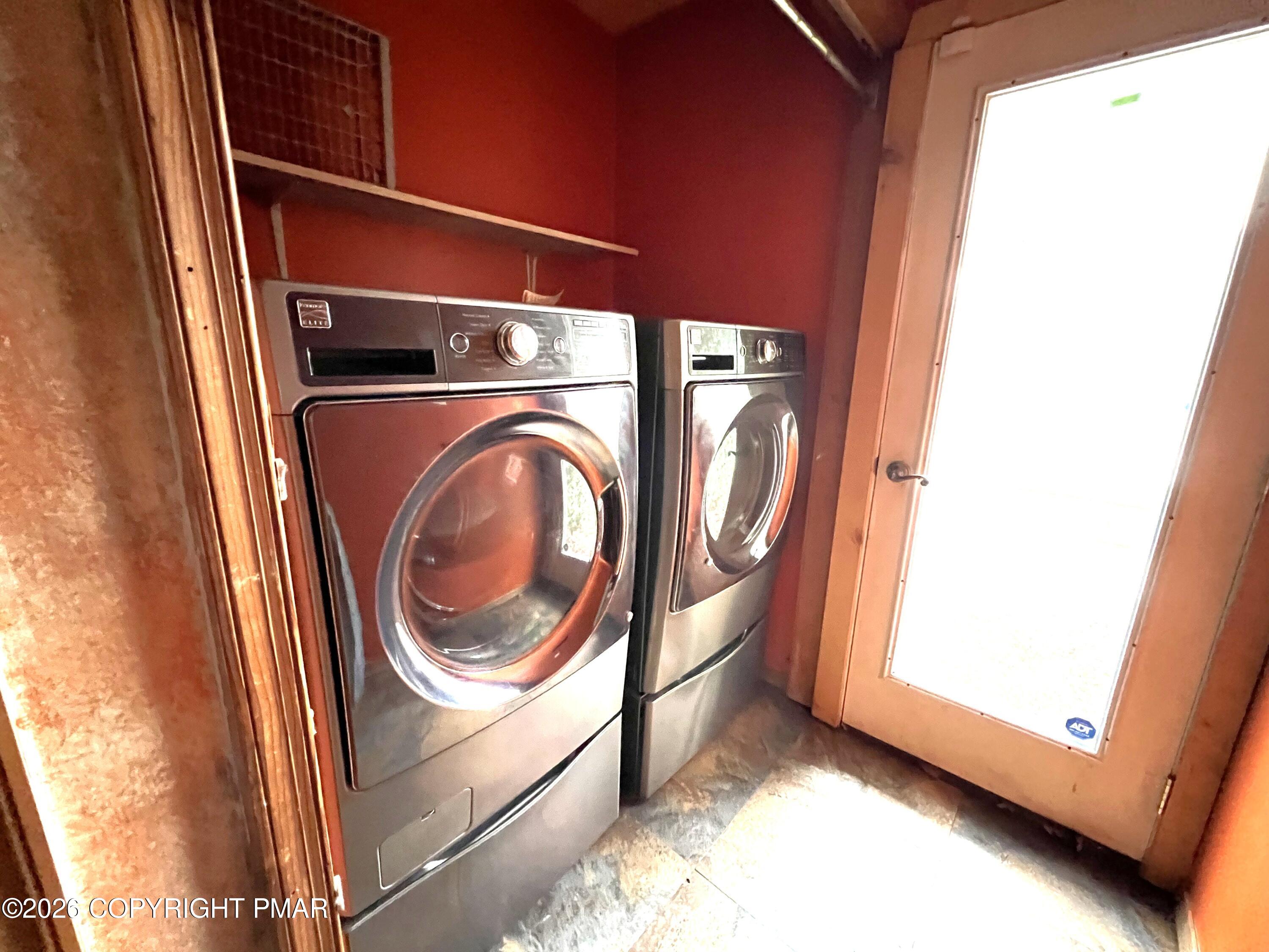 152 Fairview Avenue Mount Pocono, PA 18344 - Photo 17 of 27 a close up view of a washer and dryer