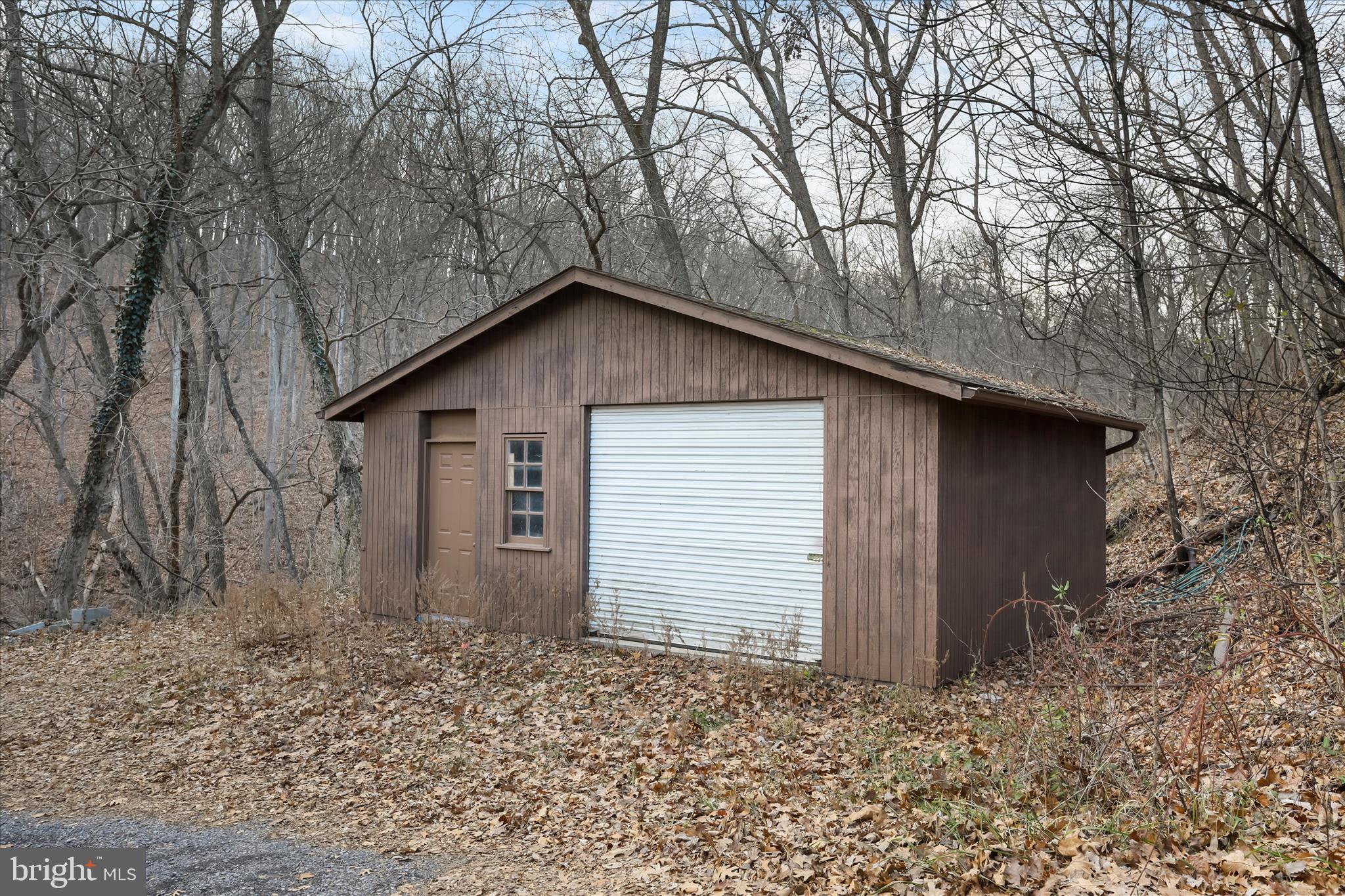 84 Funk Road Strasburg, VA 22657 - Photo 30 of 45 a house with a outdoor space