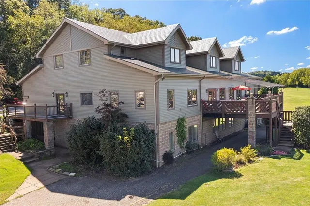 $25 | 2652 Hidden Valley Drive, Pittsburgh, PA 15241