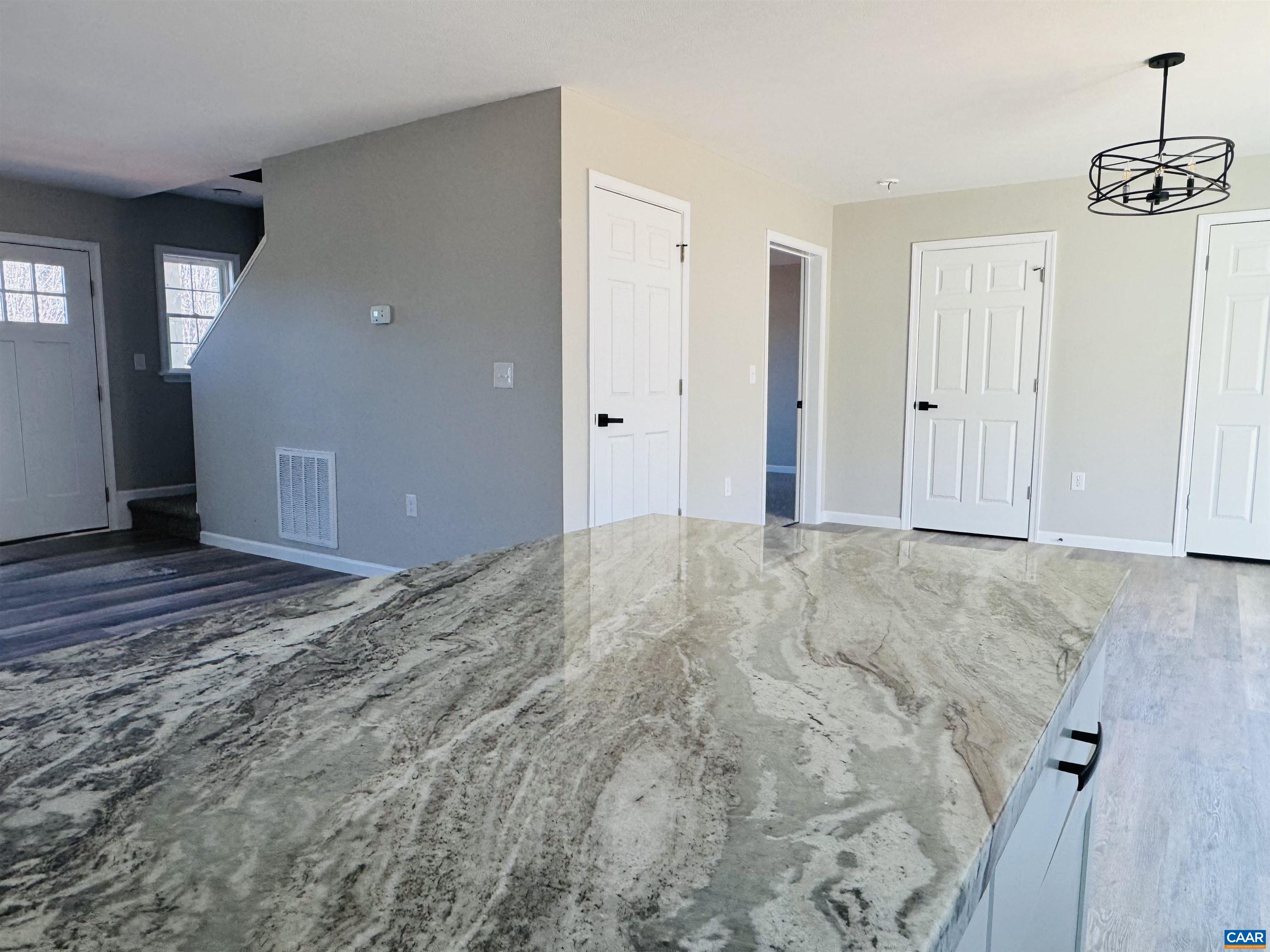 202 Robinhood Road Staunton, VA 24401 - Photo 11 of 75