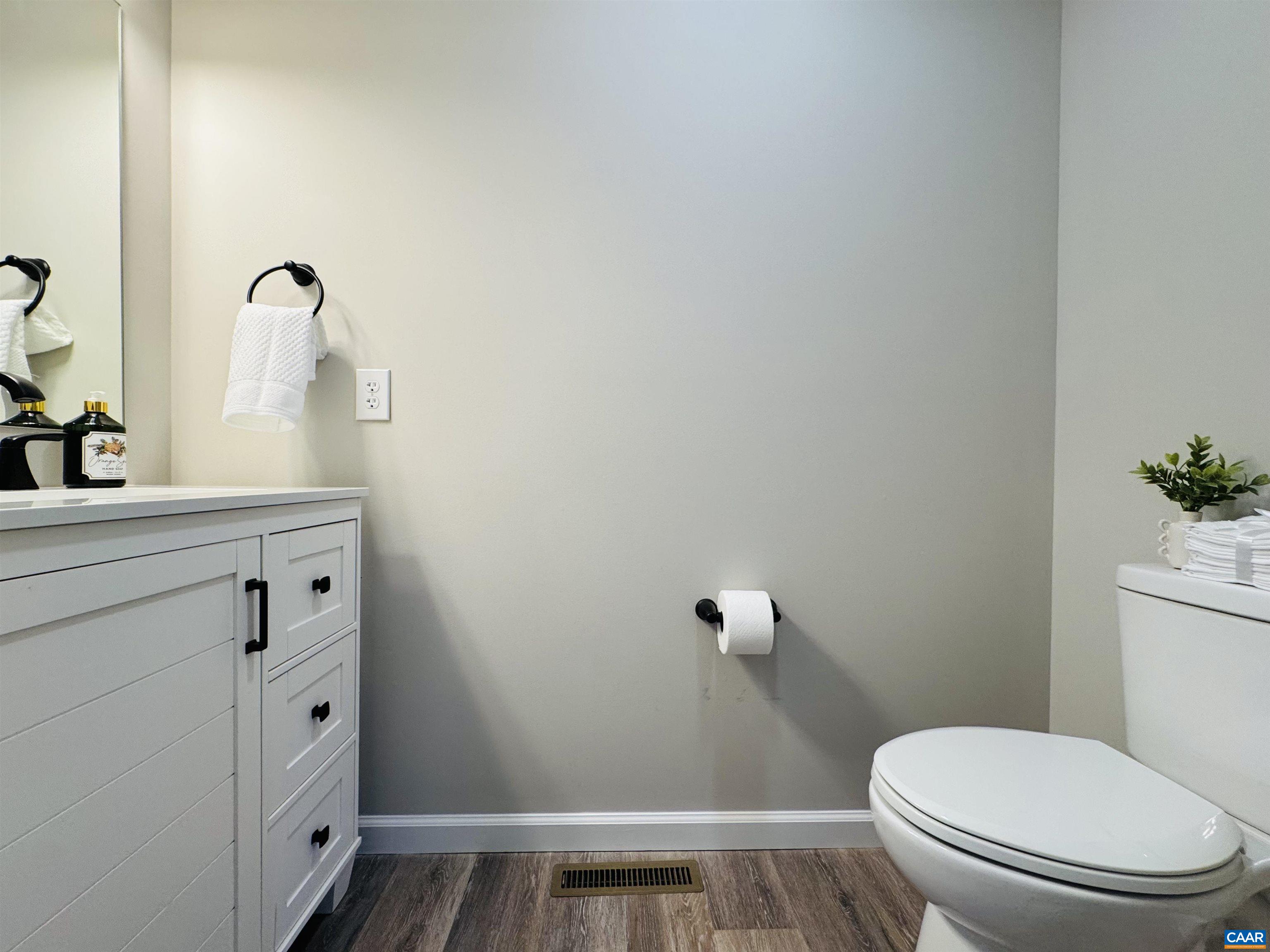 202 Robinhood Road Staunton, VA 24401 - Photo 30 of 75