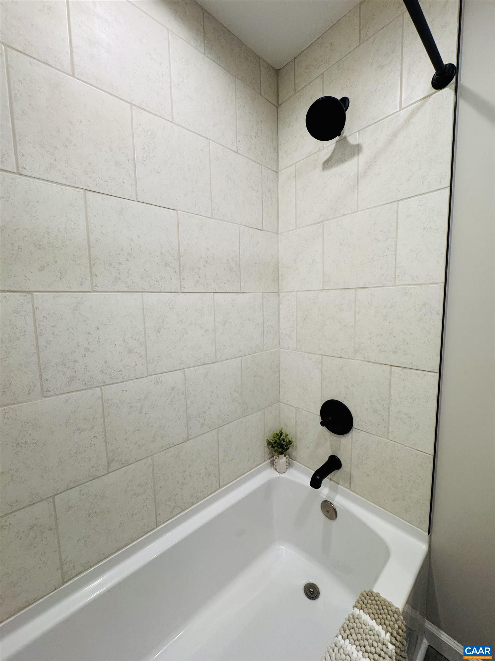 202 Robinhood Road Staunton, VA 24401 - Photo 34 of 75