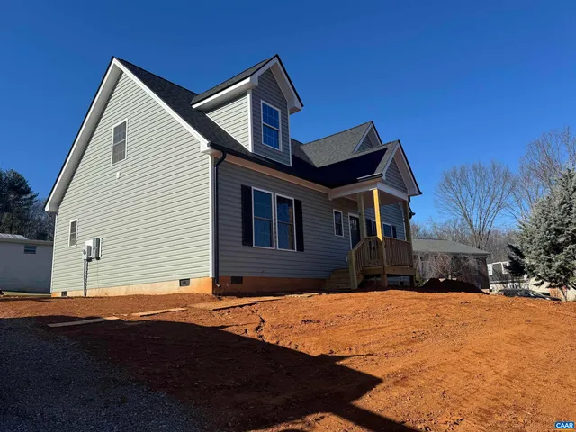 $374,900 | 202 Robinhood Road, Staunton, VA 24401