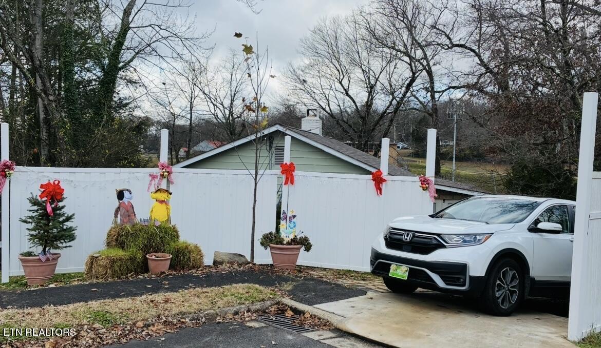 114 Glendale Lane Oak Ridge, TN 37830 - Photo 6 of 28 1765292277339blob