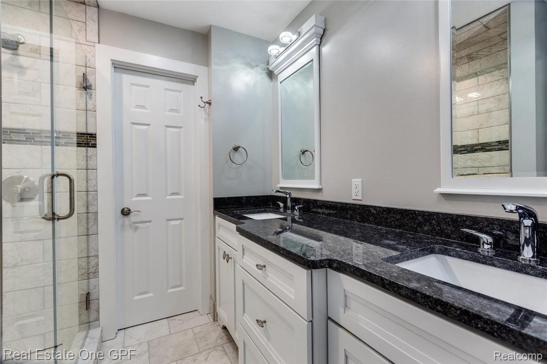 744 Lincoln Road Grosse Pointe, MI 48230 - Photo 25 of 42 28 Master bath.jpg