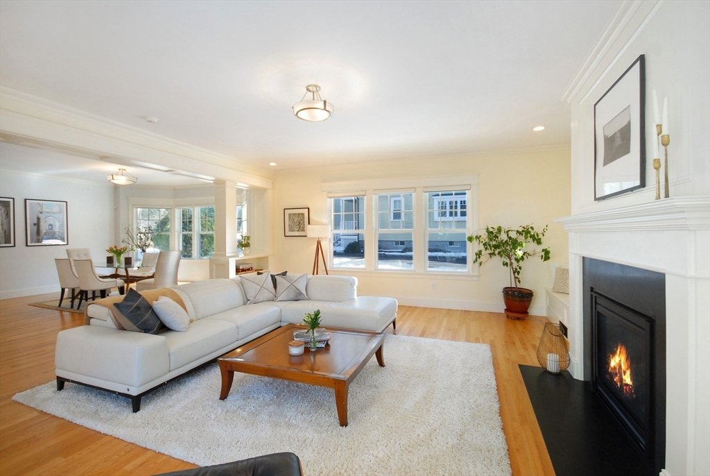 82 Old Bridge Road Concord, MA 01742 - Photo 6 of 42 Gallery Image 6
