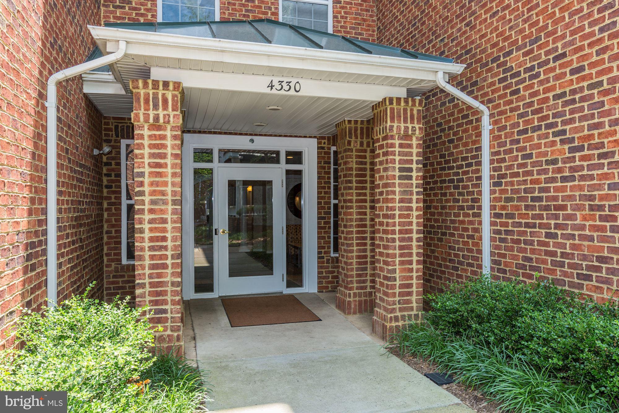 4330 Cannon Ridge Court, Unit 21 Fairfax, VA 22033 - Photo 2 of 24 a view of a building with shower