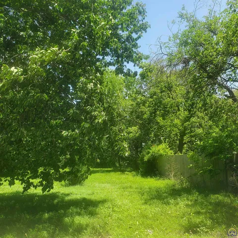 $25,000 | 524 North 6th Street, Osage City, KS 66523