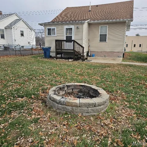 $124,900 | 2230 North Rodgers Avenue, Alton, IL 62002