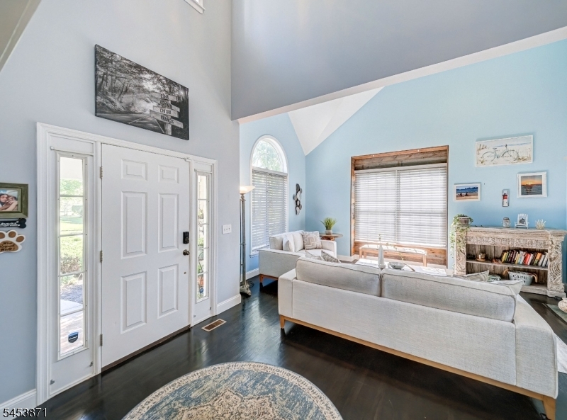 10 Spyglass Road Skillman, NJ 08558 - Photo 13 of 39 Gallery Image 13